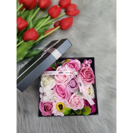 Flower box pachnący mydlany bukiet RÓŻOWY Kod: 6GD-3