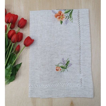 Bieżnik haftowany 85X85  cm Kod: 21266