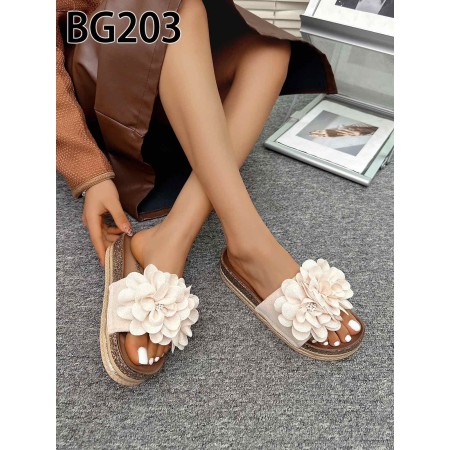 Klapki Rozmiar: 36-41 Kod BG203 KOLOR BEIGE