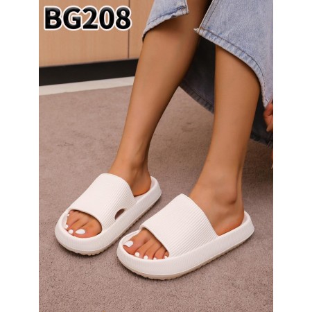 Klapki Rozmiar: 36-41 Kod BG208 KOLOR OFF WHITE
