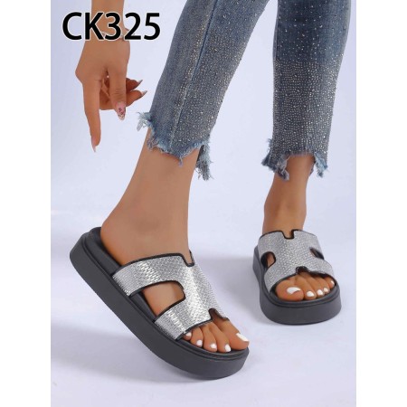 Klapki Rozmiar: 36-41 Kod CK325 KOLOR BLACK