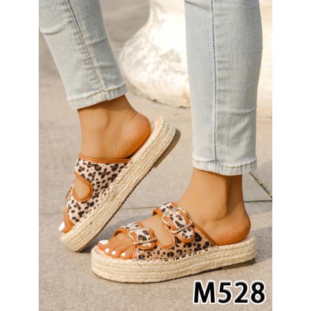 Klapki Rozmiar: 36-41 Kod M528 KOLOR LEOPARD